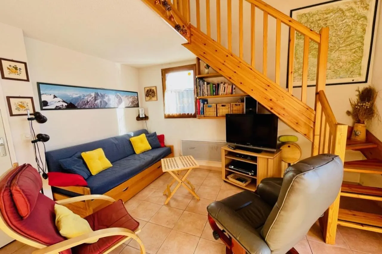 Apartment Bright Cosy Nest - View - La Salle-Les-Alpes
